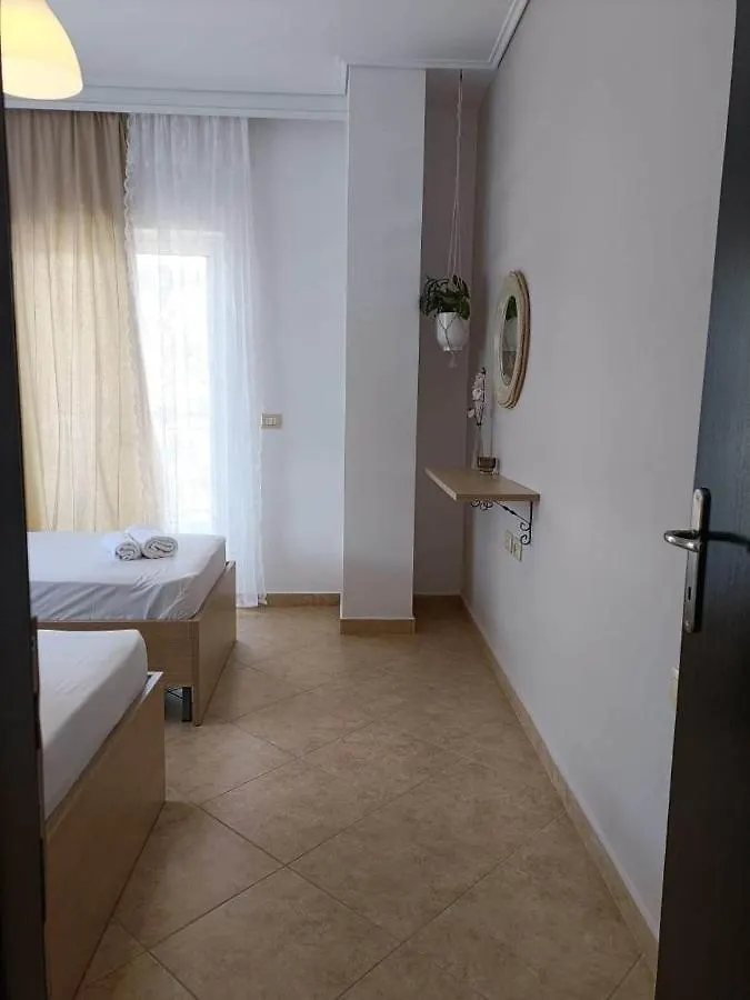 Aloe Vera Apartments Саранда 0*,