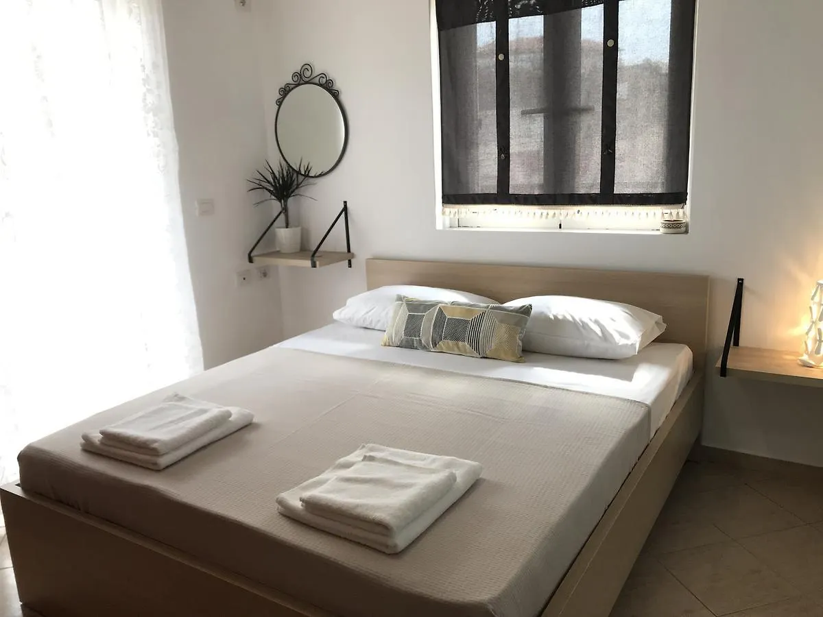Aloe Vera Apartments Саранда